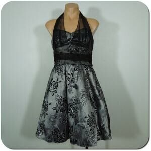 ZUM ZUM by NIKI LIVAS Halter Dress 9 Womens Metallic Silver Velvet Floral Tool